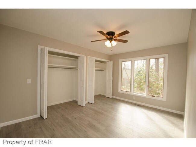 Building Photo - 1710 Chateau Cir