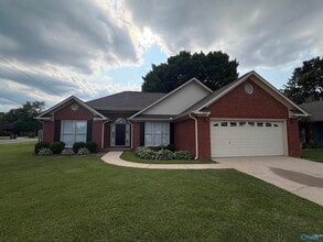 Building Photo - 3029 Battlement Rd SW