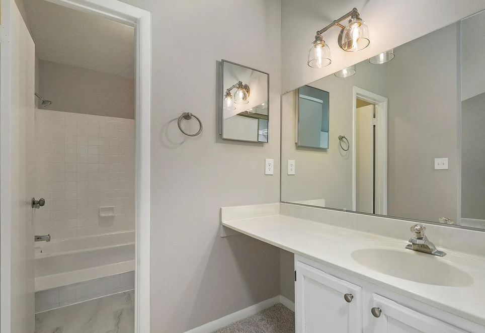Building Photo - 3085 Bridgeton Ct