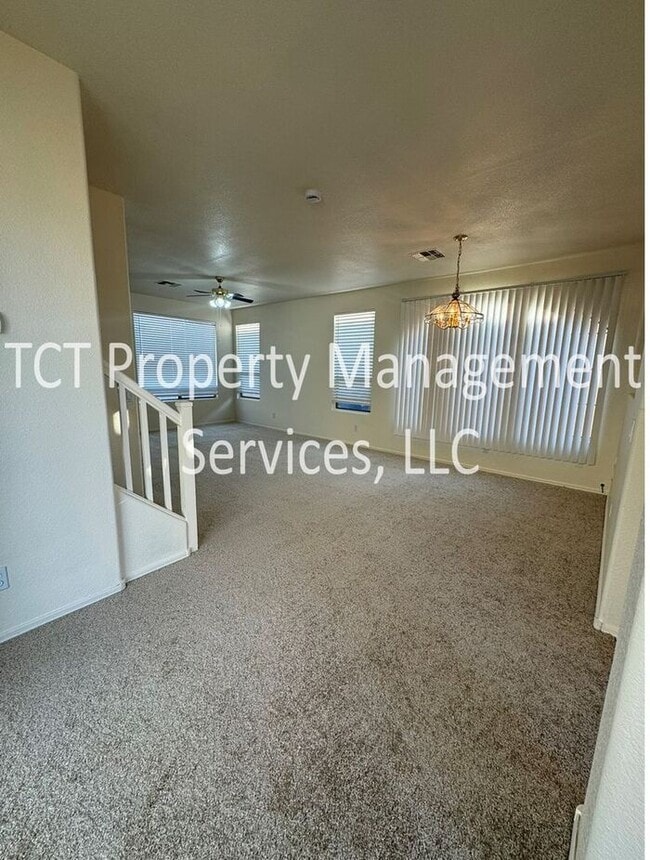 Building Photo - Cozy Three Bedroom House in Gated Mesa Community