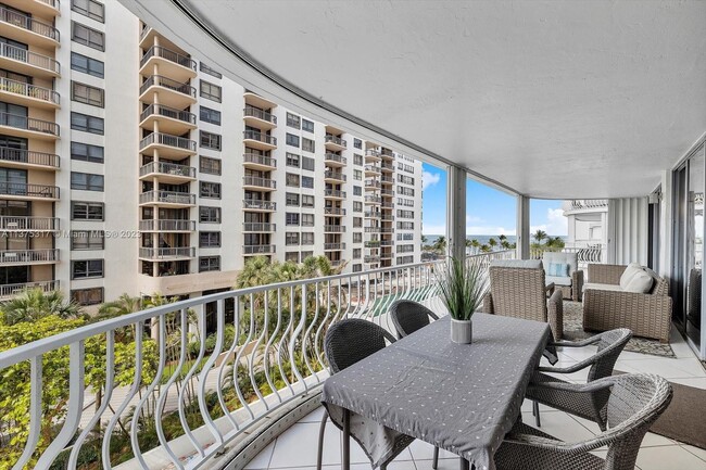 Building Photo - 10155 Collins Ave