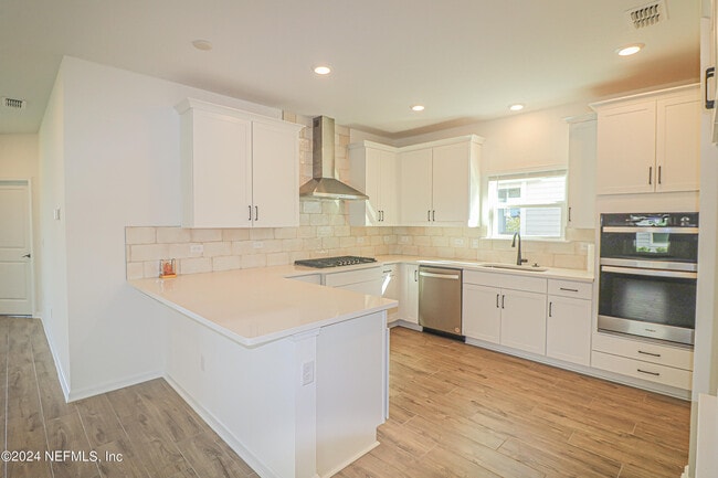 Building Photo - 483 Stargaze Ln