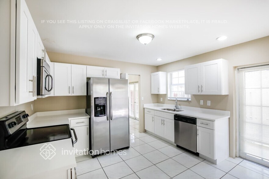 Building Photo - 6301 SW 153rd Court Rd