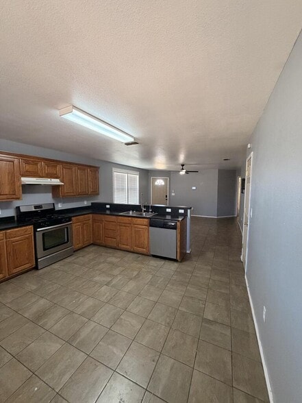 Building Photo - 1211 Santa Rosa Ave