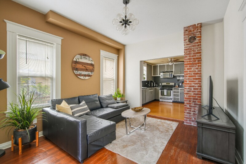 Primary Photo - 1229 SE 36th Ave