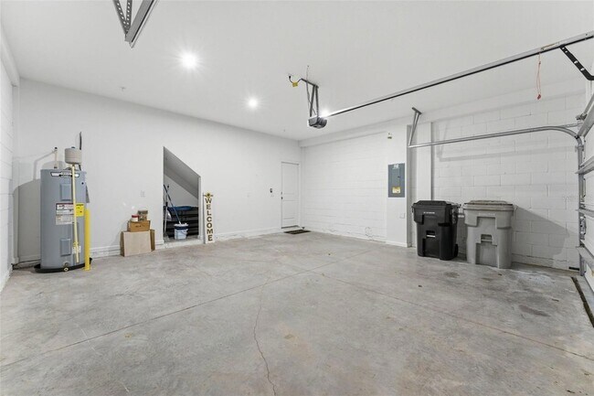 Building Photo - 4268 Sadler Rd