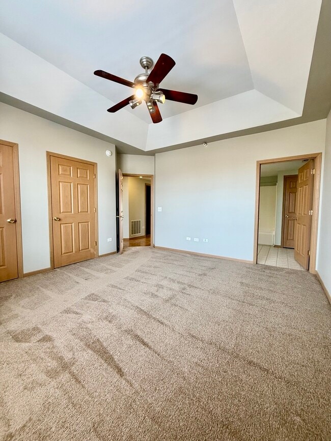 Building Photo - 16600 Liberty Cir