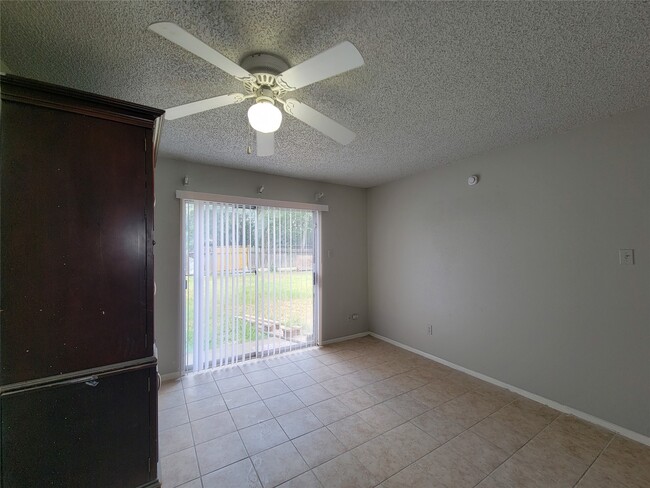 Building Photo - 17706 Glenhagen Ct