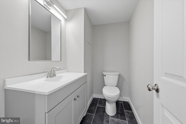 Building Photo - 107 Alders Dr