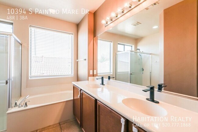 Building Photo - 10394 S Painted Mare Dr