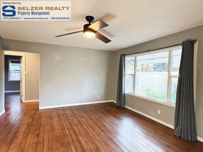 Building Photo - 1521-1523 Talmage Ct