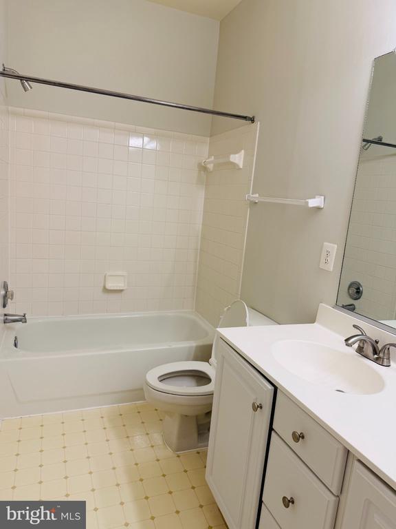 Building Photo - 25352 Herring Creek Dr