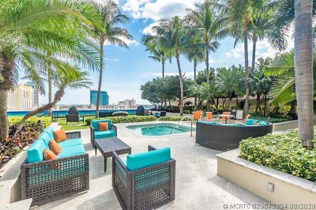 Building Photo - 550 Okeechobee Blvd