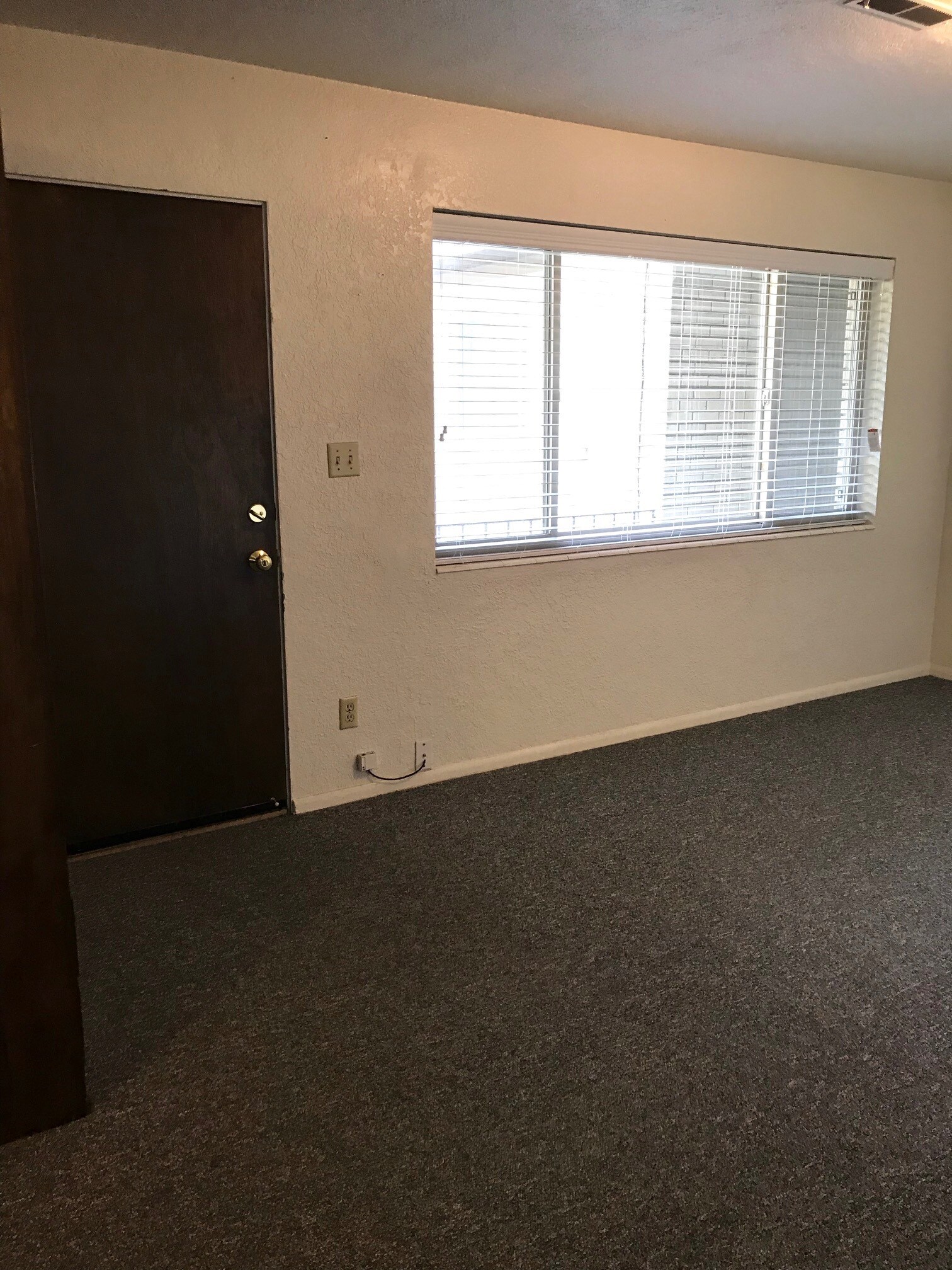 Building Photo - 80 N 200 E