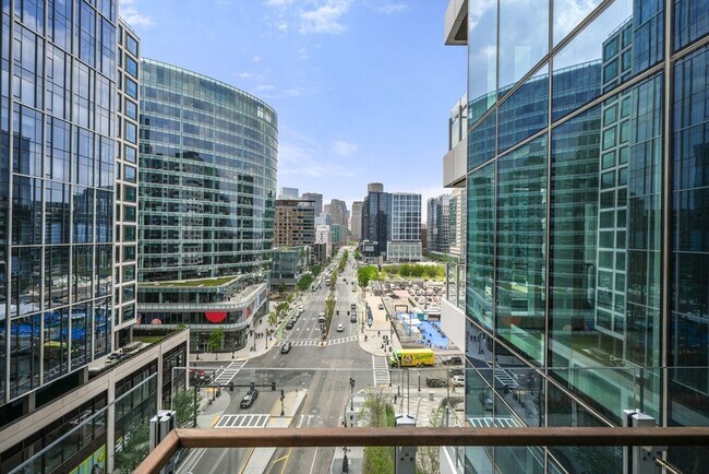 Building Photo - 150 Seaport Blvd