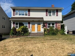 Building Photo - 421 Leonhardt Dr