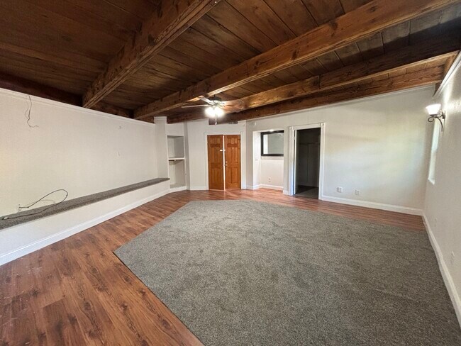 Building Photo - 3303 N Shingle Rd