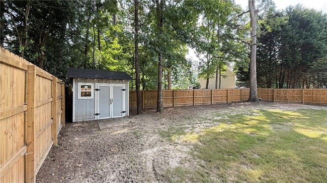 Building Photo - 737 Calico Ln