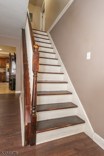Building Photo - 3-13 Fair Lawn Ave