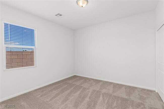 Building Photo - 5704 Steinbeck Vly St