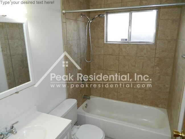 Building Photo - Spacious 2bd/2ba Citrus Heights Home with 2 Car Garage