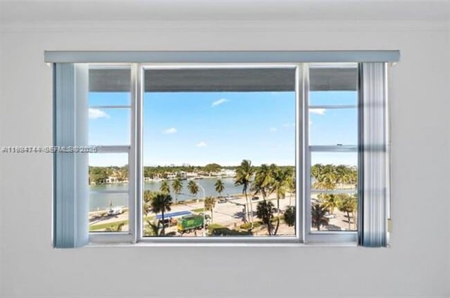 Building Photo - 5255 Collins Ave