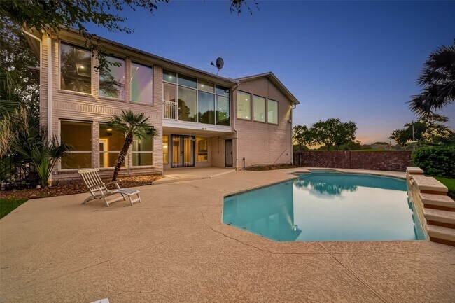 Building Photo - 7203 Timberlake Dr