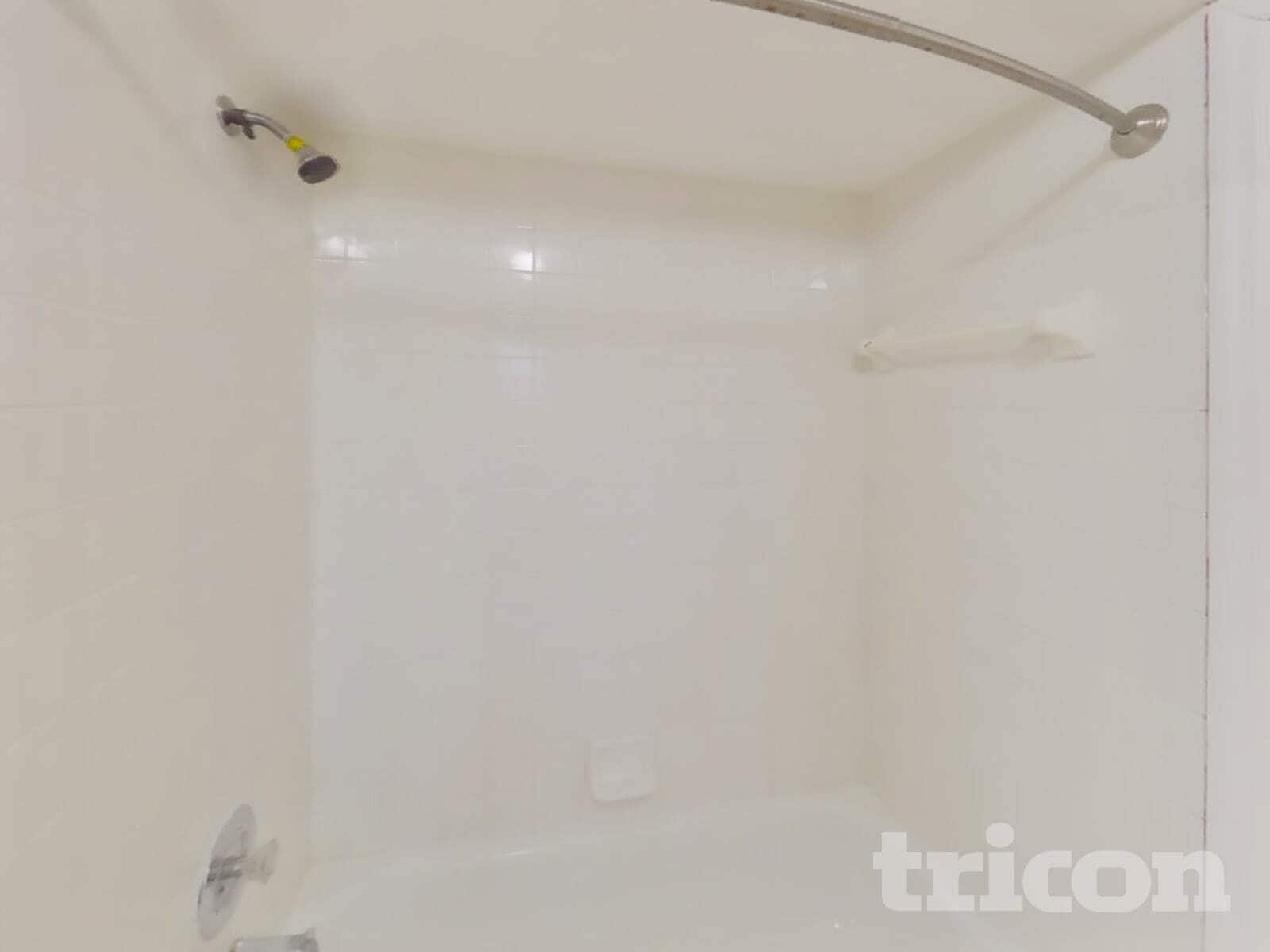 Building Photo - 1374 Godfrey Ave