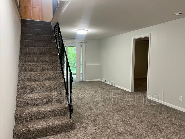 Building Photo - 506 Santa Fe St