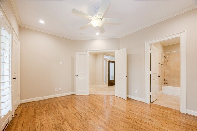 Building Photo - 232 Detering St
