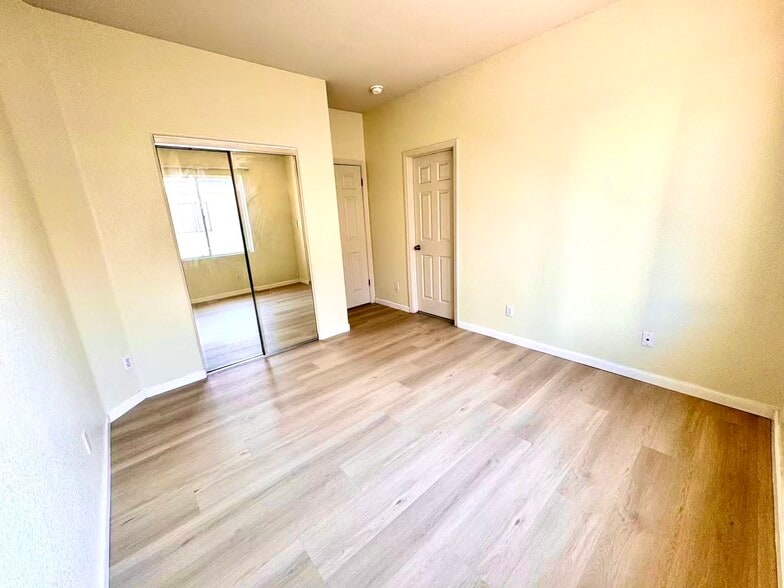 Building Photo - 4030 Bouquet Park Ln