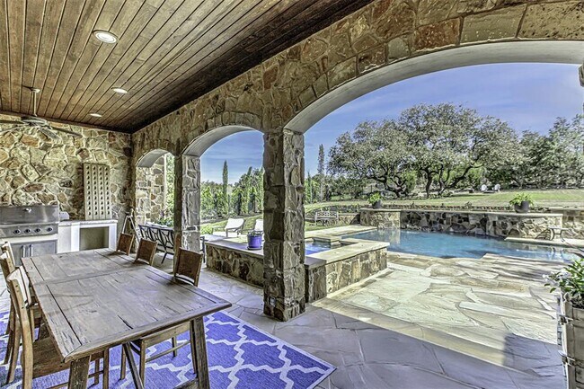 Building Photo - 109 Bella Strada Cove