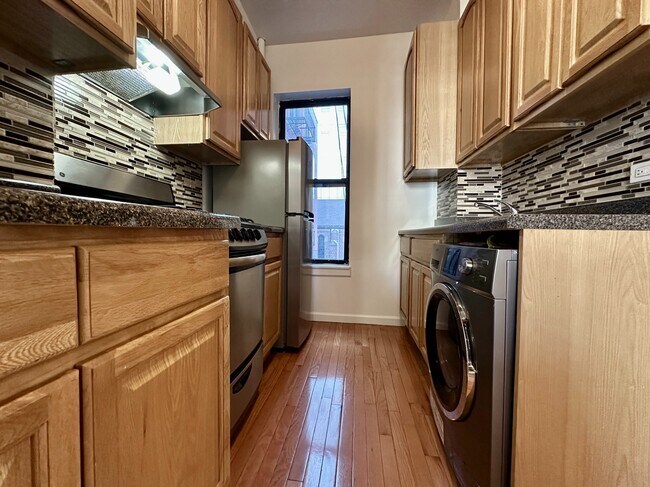 Building Photo - 1270 First Avenue