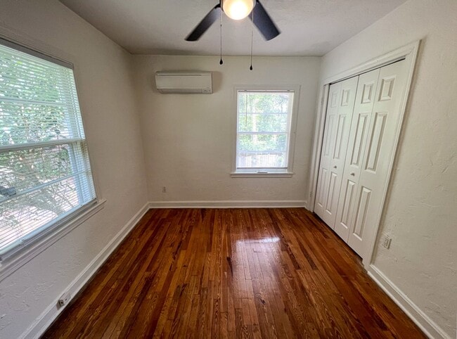 Building Photo - 2249 - Browns Addition