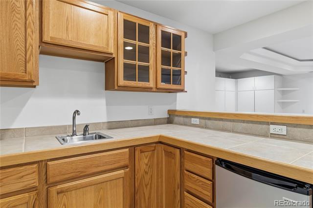 Building Photo - 5123 Red Oak Way