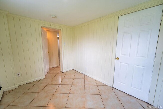 Building Photo - 5 Idlewild Dr