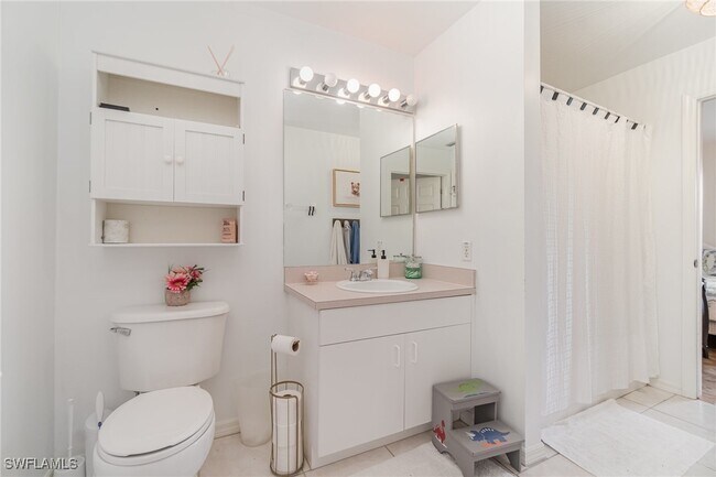 Building Photo - 879 Rue Labeau Cir
