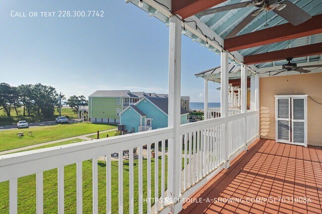 Building Photo - 1515 E Beach Blvd