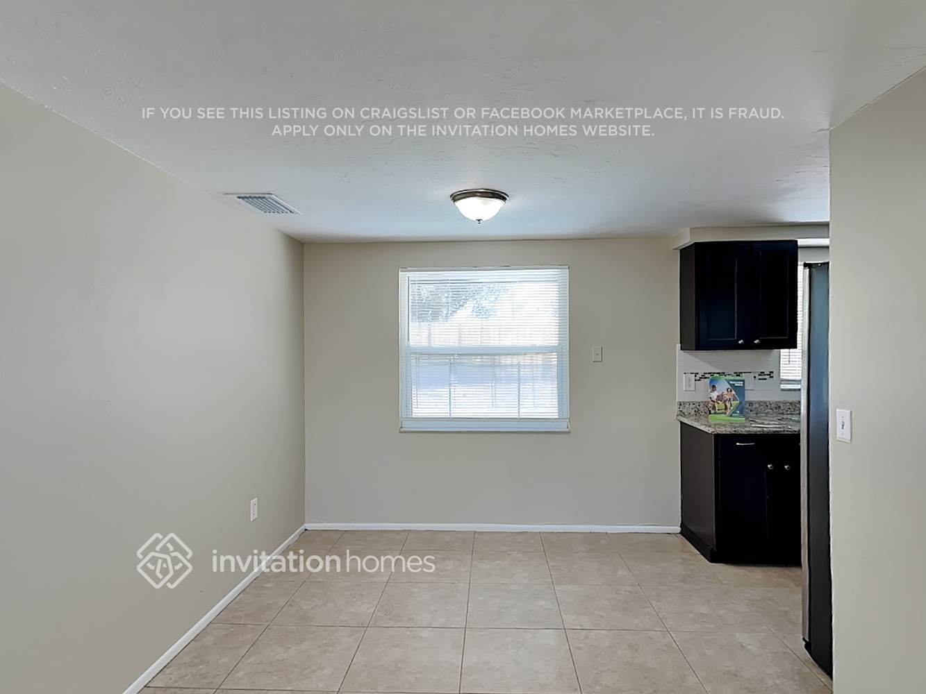 Building Photo - 2834 Linwood Dr