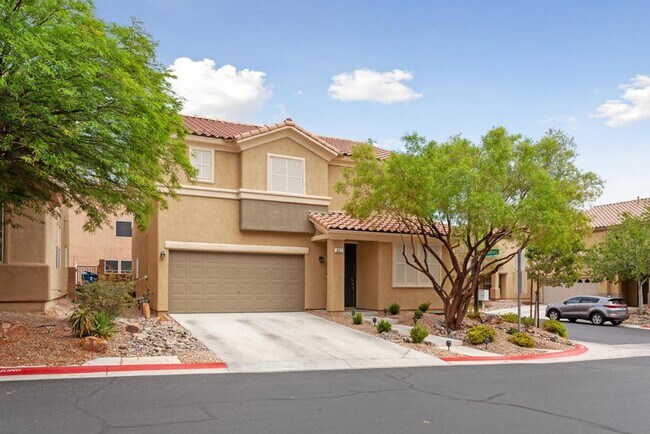 Building Photo - Remodeled Corner Lot with Mountain Views!