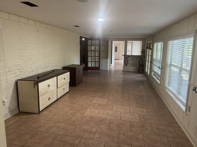 Building Photo - 2962 Mockingbird Ln