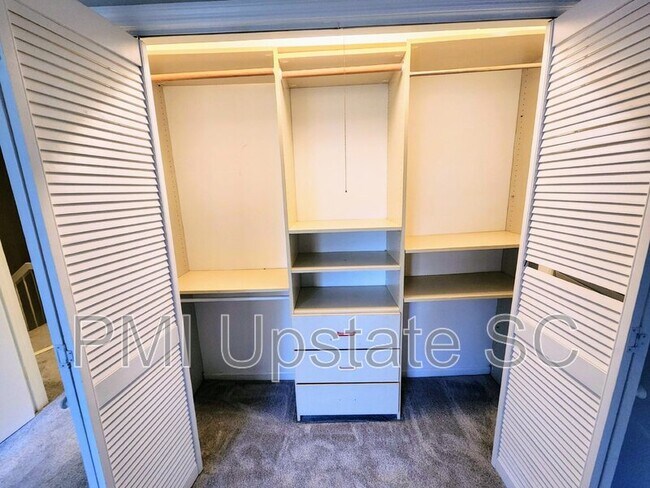 Building Photo - 3106 Bethel Rd