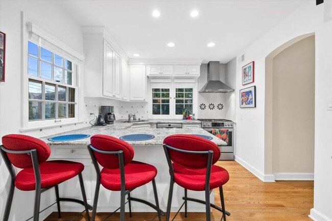 Building Photo - 3916 N Ridgefield Cir