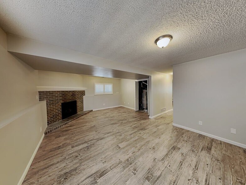 Building Photo - 7563 Harvey Ln