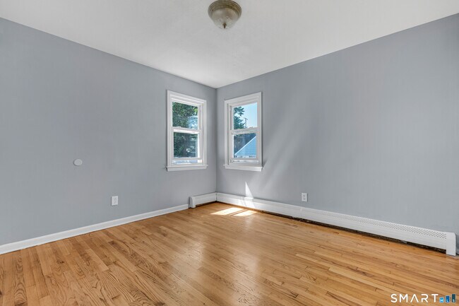 Building Photo - 509 Westfield Ave