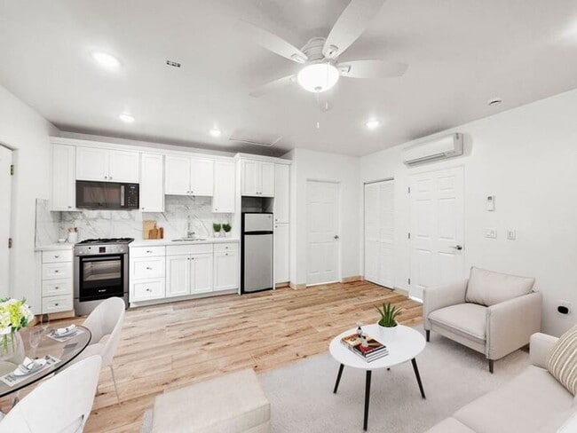 Primary Photo - Modern 1 Bed / 1 Bath In The Masters Of Ra...