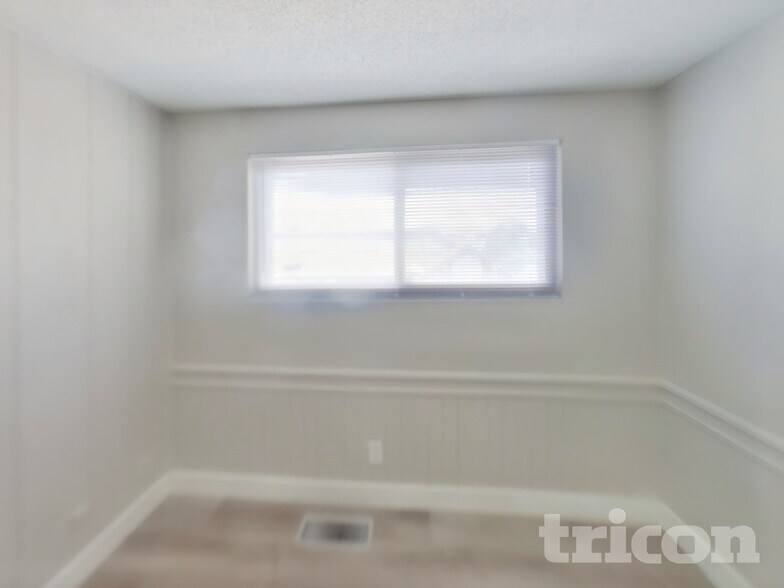 Building Photo - 3181 Arville St