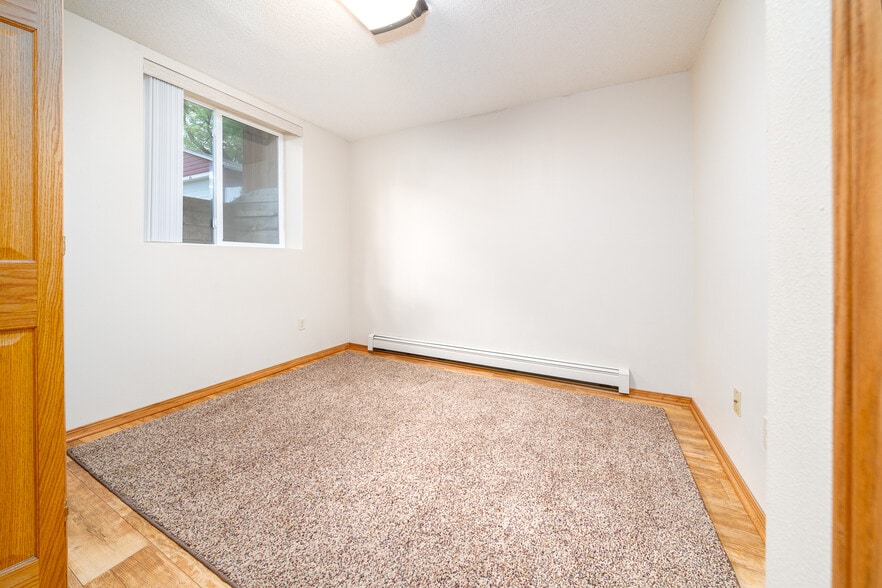 Bedroom - 617 N Cedar St