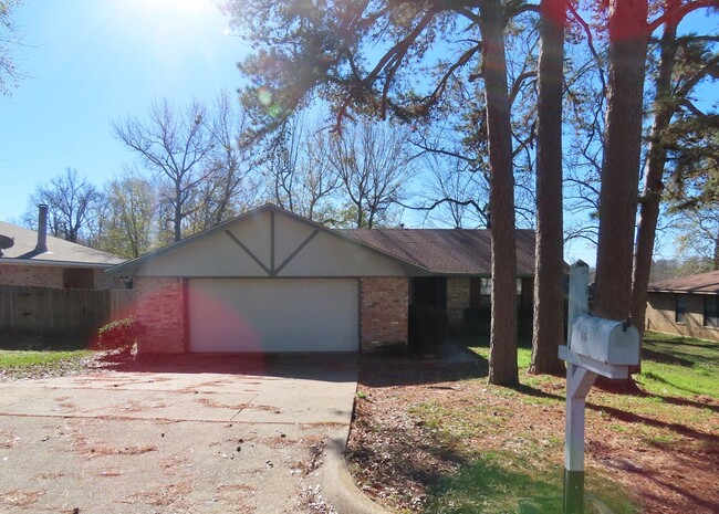 Primary Photo - Lovely 3 Bedroom, 2 Bath Home in Tyler!