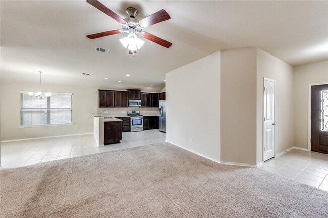 Building Photo - 1028 Lake Woodland Dr